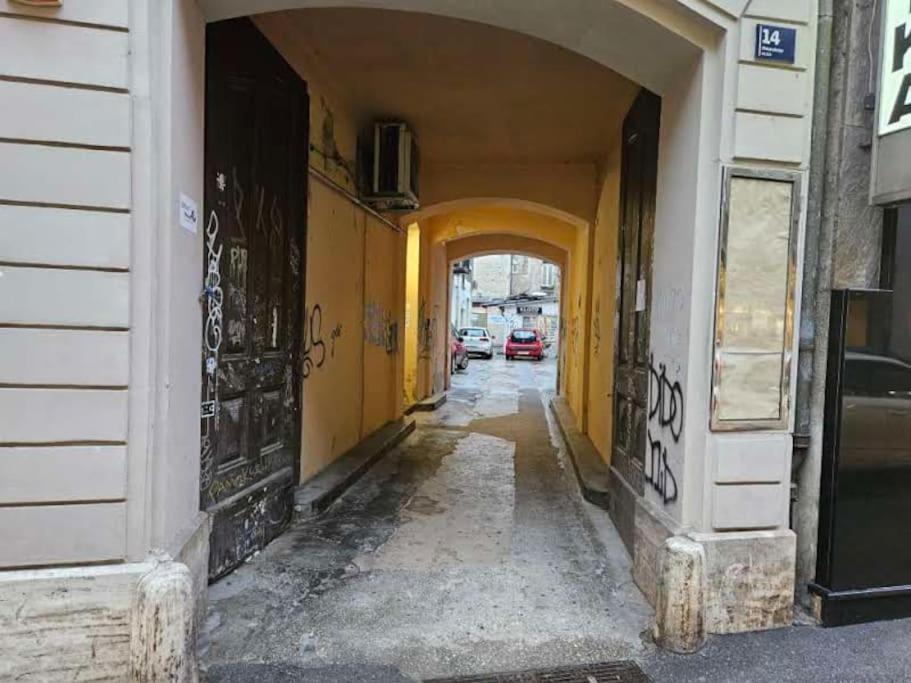 Zagreb Central 2Br + Parking Exterior photo